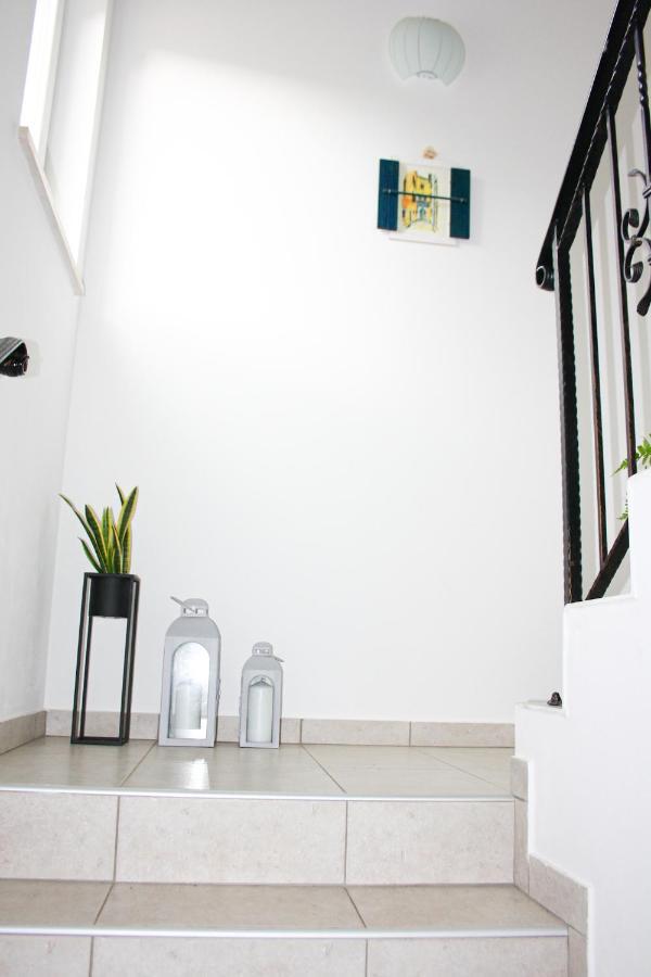 Nika Villa *